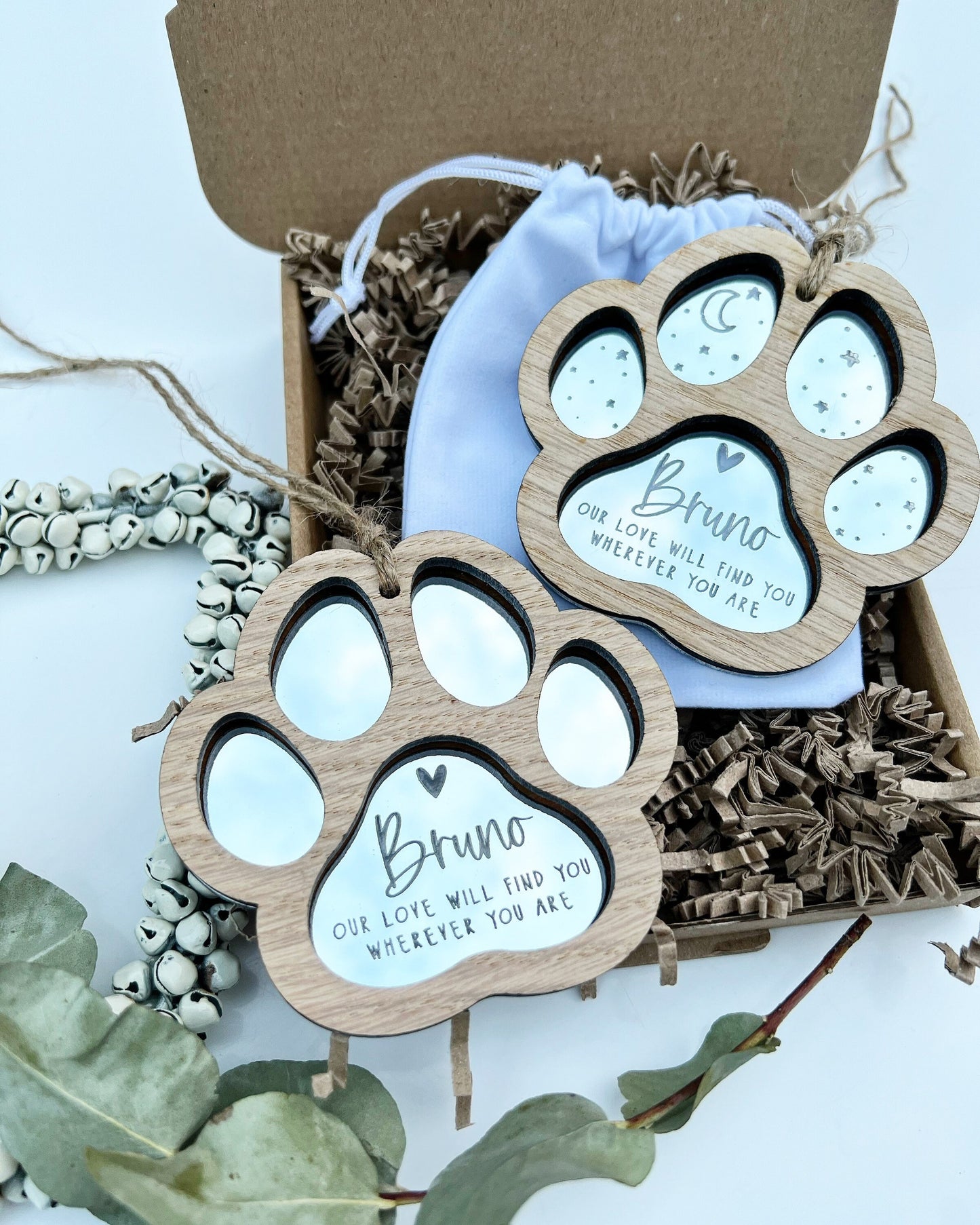 Paw ornament - Our love will find you