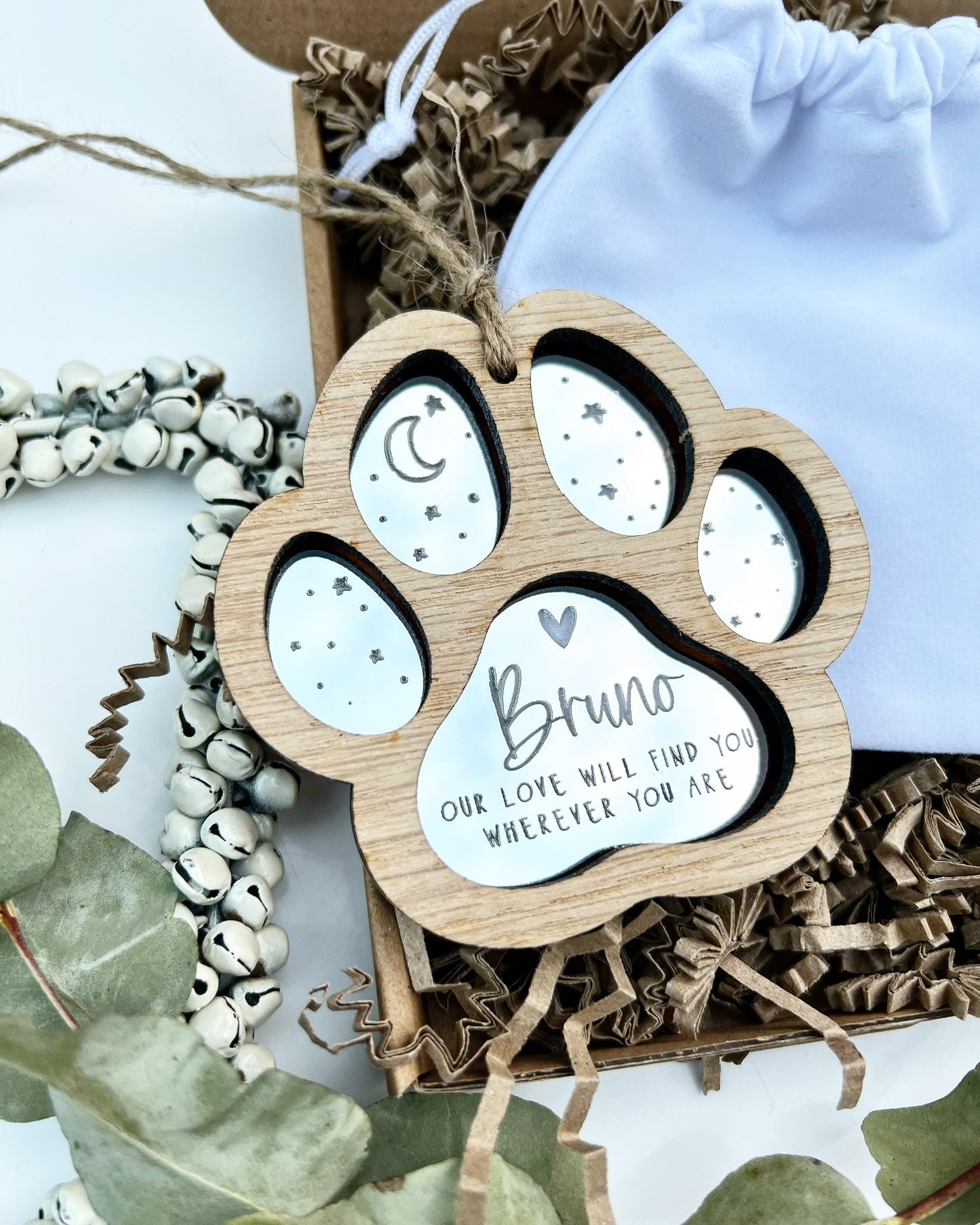 Paw ornament - Our love will find you