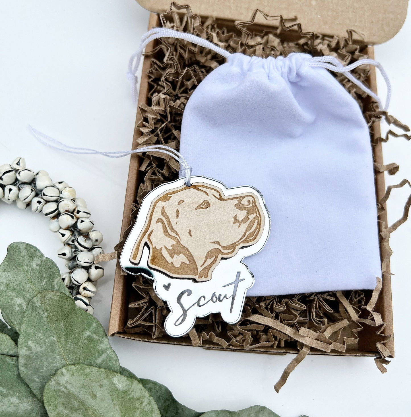 English Pointer dog ornament