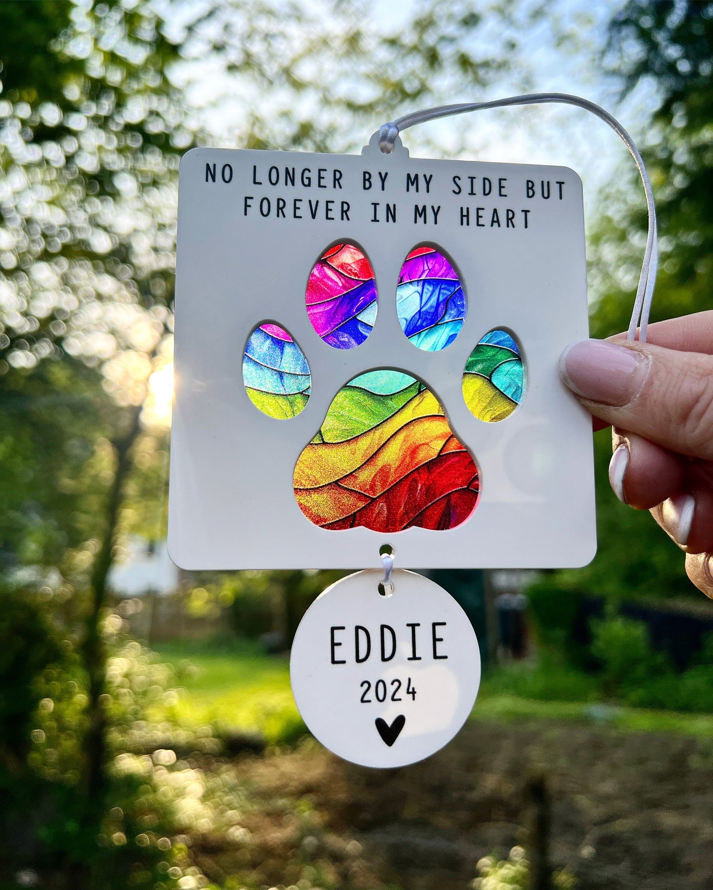 Outdoor Rainbow Bridge Plaque With Drop-Down Tags