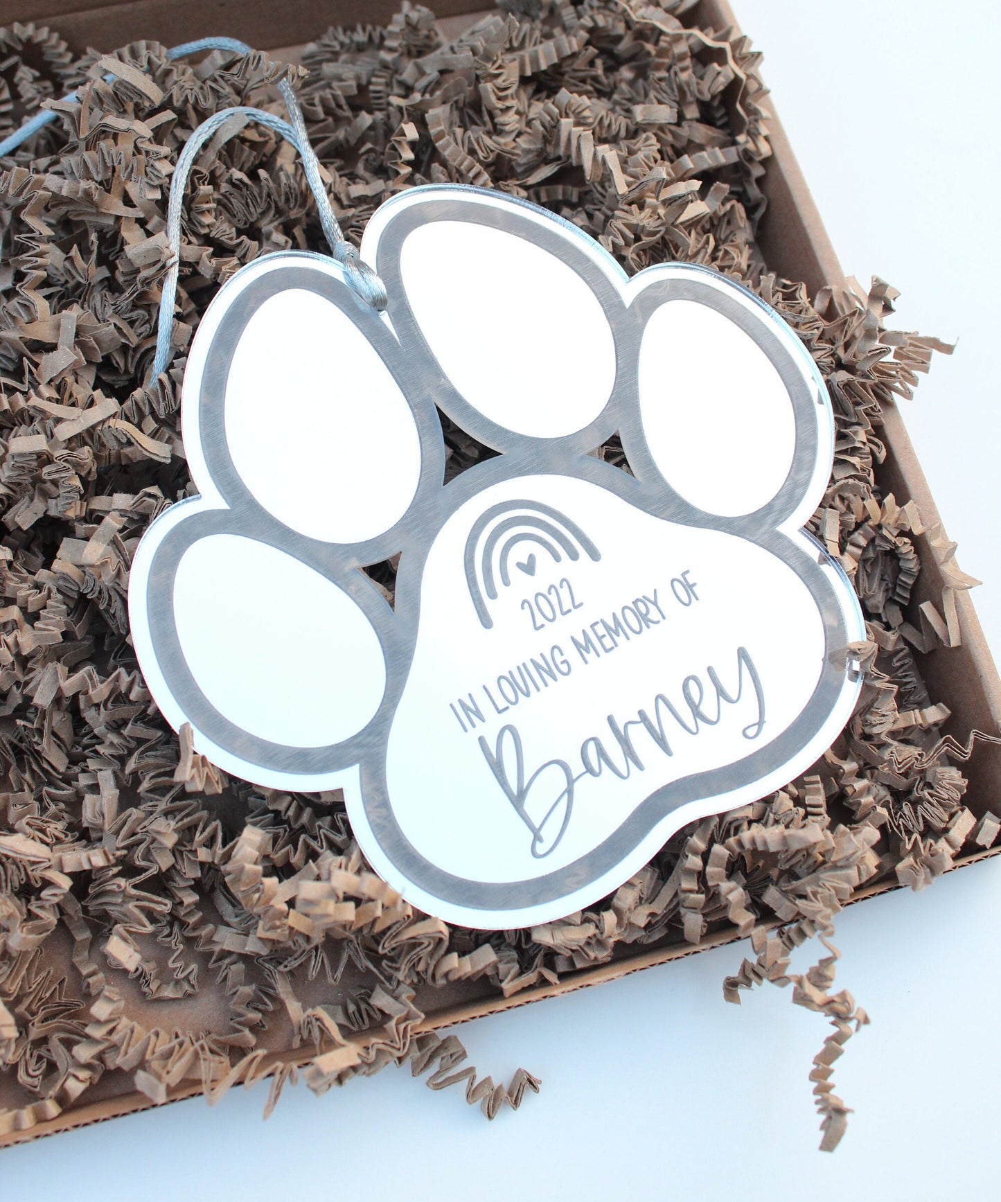 Outdoor paw garden memorial plaque