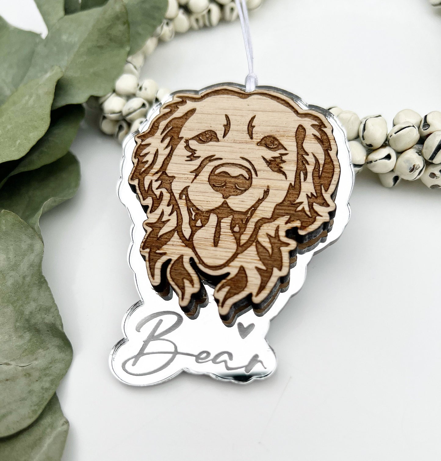 Golden retriever dog ornament