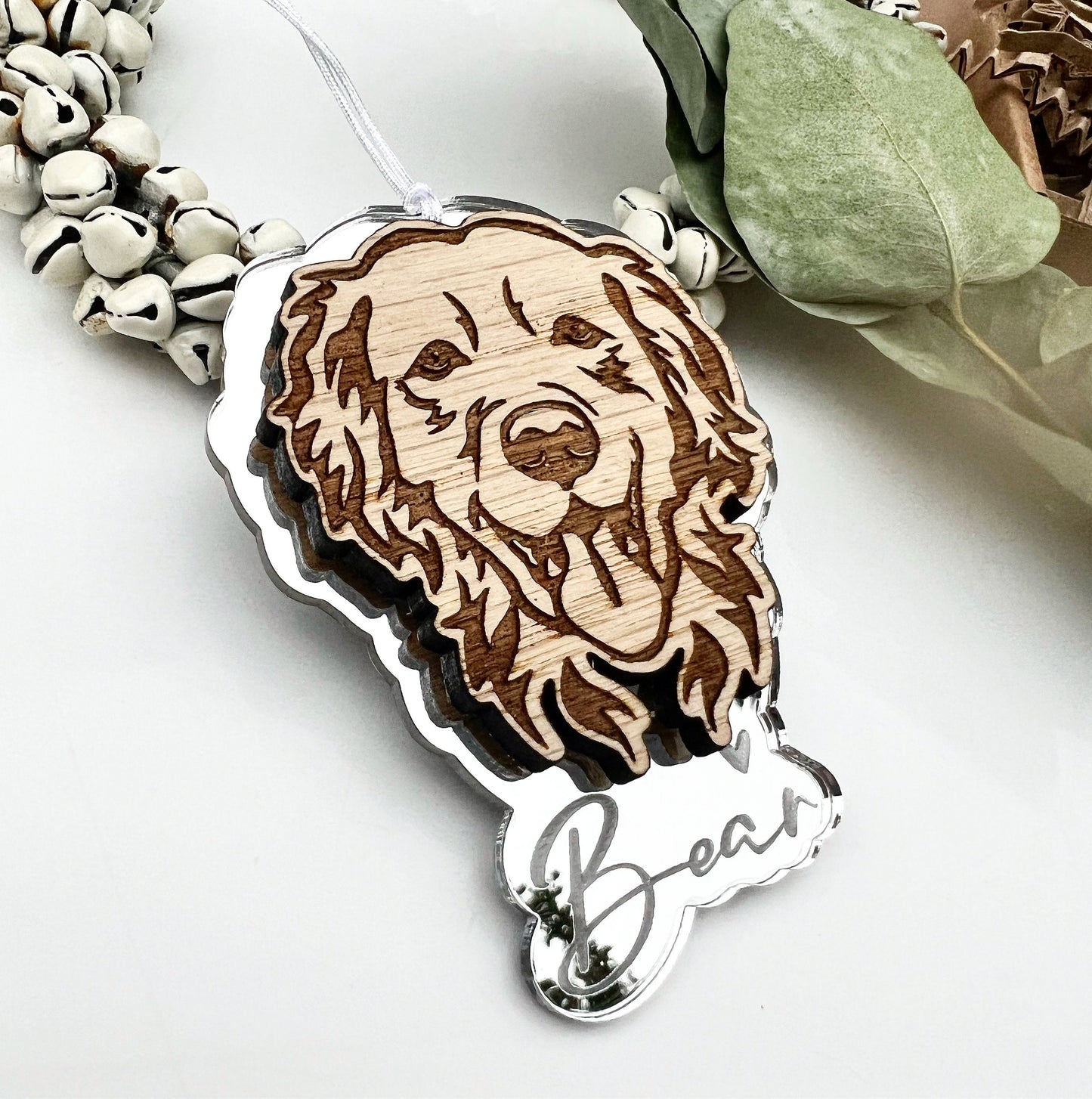 Golden retriever dog ornament