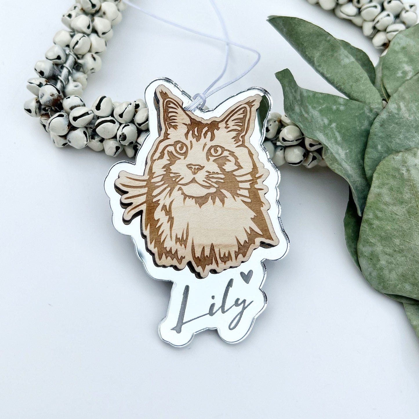 Maine Coon cat ornament