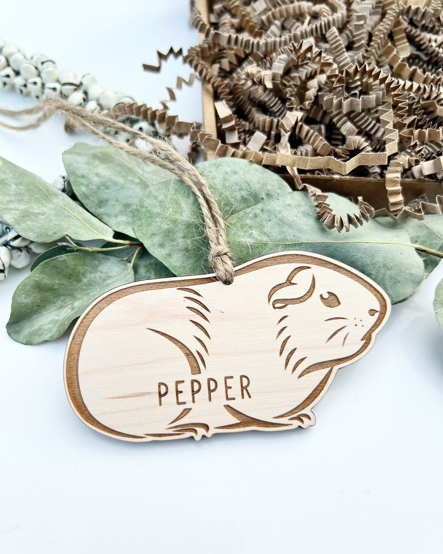 Personalised wooden guinea pig Christmas ornament, Customised guinea pig Christmas decoration, Guinea pig accessories, Guinea pig ornament